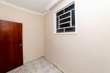 Quarto 2 de casa para alugar com 2 quartos, 80m² em Cachoeirinha, Belo Horizonte