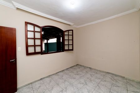 Quarto 1 de casa para alugar com 2 quartos, 80m² em Cachoeirinha, Belo Horizonte