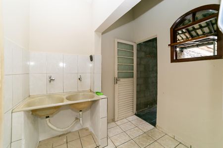 Casa para alugar com 80m², 2 quartos e 1 vaga Casa para alugar com 80m², 2 quartos e 1 vagaÁrea de Serviço