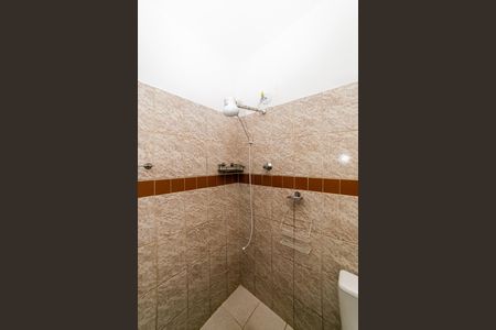 Casa para alugar com 80m², 2 quartos e 1 vaga Casa para alugar com 80m², 2 quartos e 1 vagaBanheiro Social