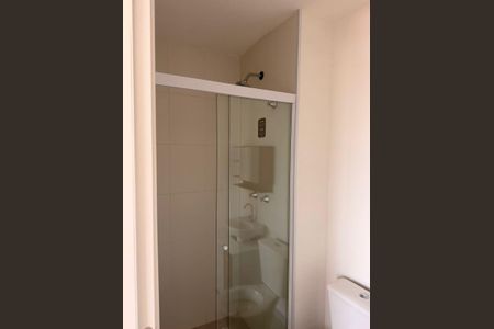 Banheiro de apartamento para alugar com 2 quartos, 40m² em Vila Paulista, São Paulo