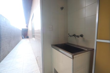 Casa à venda com 150m², 3 quartos e 2 vagasLavanderia