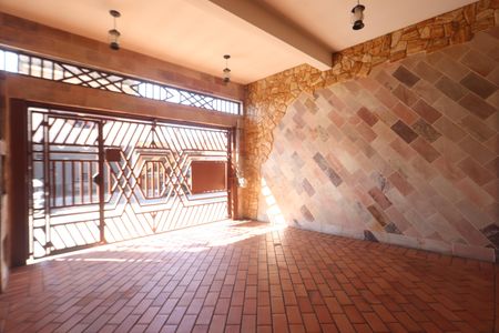 Casa à venda com 150m², 3 quartos e 2 vagasGaragem