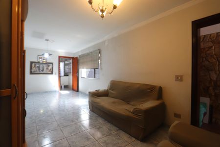 Casa à venda com 150m², 3 quartos e 2 vagasSala