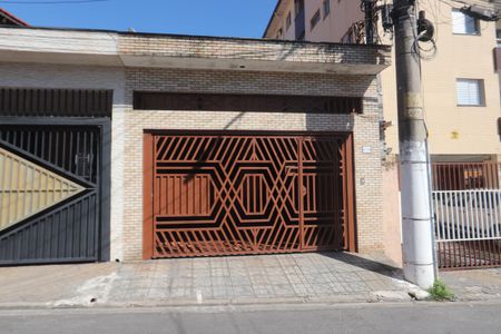 Casa à venda com 150m², 3 quartos e 2 vagasFachada