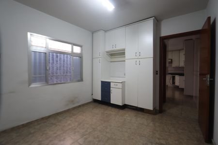 Casa à venda com 150m², 3 quartos e 2 vagasCopa