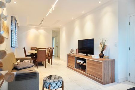 Sala  de apartamento à venda com 3 quartos, 120m² em Serra, Belo Horizonte