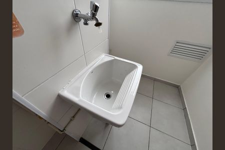 Apartamento à venda com 42m², 2 quartos e sem vaga Apartamento à venda com 42m², 2 quartos e sem vagaÁrea de Serviço