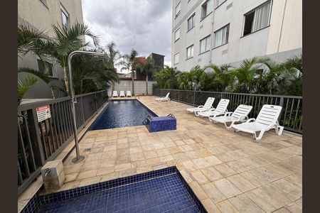 Apartamento à venda com 42m², 2 quartos e sem vaga Apartamento à venda com 42m², 2 quartos e sem vagaÁrea comum - Piscina