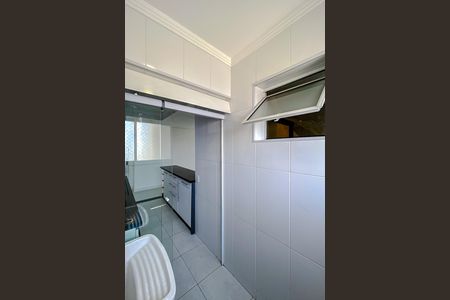 Apartamento à venda com 75m², 3 quartos e 2 vagas Apartamento à venda com 75m², 3 quartos e 2 vagasÁrea de Serviço