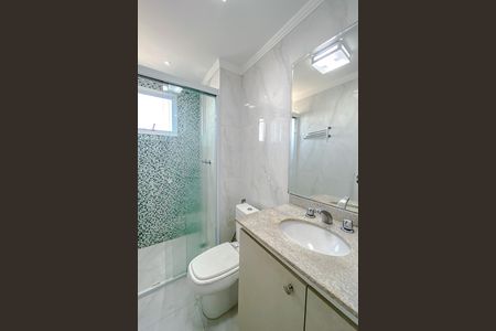 Apartamento à venda com 75m², 3 quartos e 2 vagas Apartamento à venda com 75m², 3 quartos e 2 vagasBanheiro da Suíte