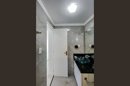 Apartamento à venda com 75m², 3 quartos e 2 vagas Apartamento à venda com 75m², 3 quartos e 2 vagasBanheiro
