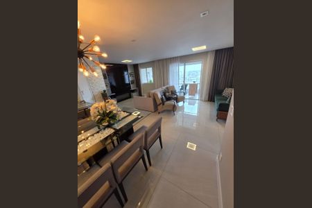 Apartamento à venda com 124m², 3 quartos e 2 vagas Apartamento à venda com 124m², 3 quartos e 2 vagasFoto 03