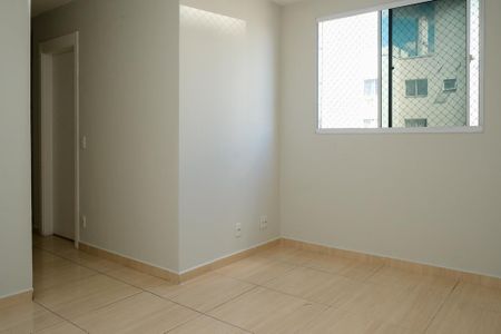 Sala de apartamento para alugar com 2 quartos, 46m² em Jardim Jasmim, Nova Iguaçu