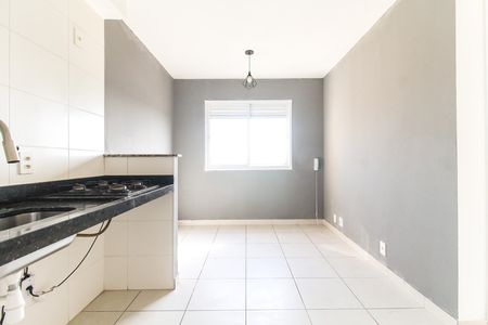 Apartamento para alugar com 33m², 2 quartos e sem vaga Apartamento para alugar com 33m², 2 quartos e sem vagaSala/Cozinha