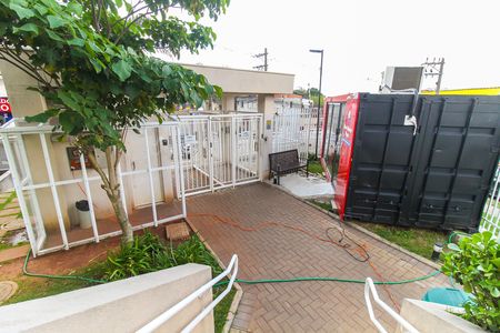 Apartamento para alugar com 33m², 2 quartos e sem vaga Apartamento para alugar com 33m², 2 quartos e sem vagaEntrada