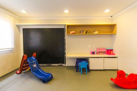 Apartamento para alugar com 33m², 2 quartos e sem vaga Apartamento para alugar com 33m², 2 quartos e sem vagaBrinquedoteca