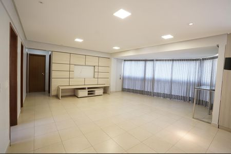 Apartamento para alugar com 135m², 3 quartos e 3 vagas