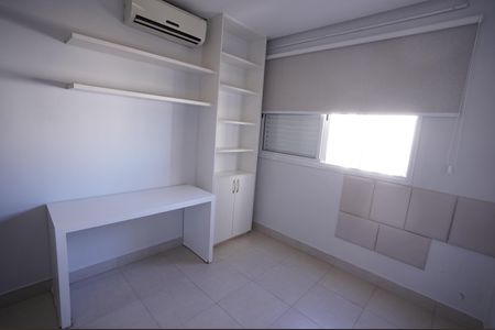 Apartamento para alugar com 135m², 3 quartos e 3 vagas