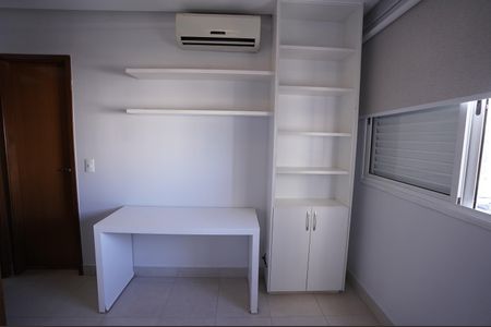 Apartamento para alugar com 135m², 3 quartos e 3 vagas