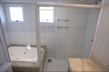 Apartamento para alugar com 135m², 3 quartos e 3 vagas
