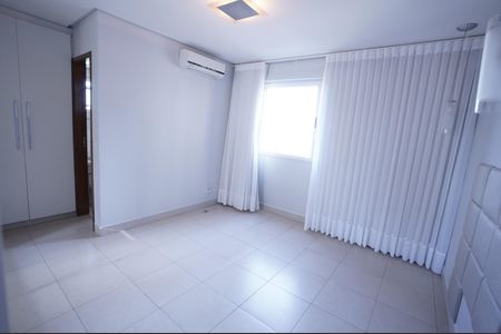 Apartamento para alugar com 135m², 3 quartos e 3 vagas