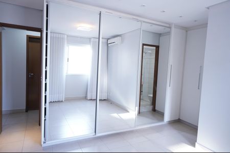 Apartamento para alugar com 135m², 3 quartos e 3 vagas