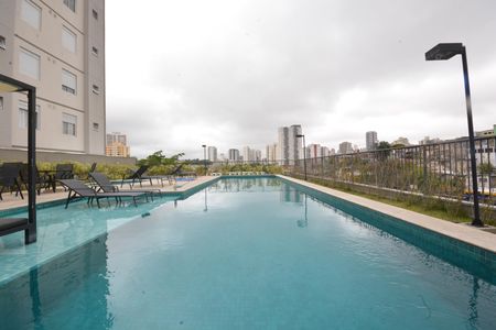 Apartamento para alugar com 40m², 2 quartos e sem vagaÁrea comum - Piscina