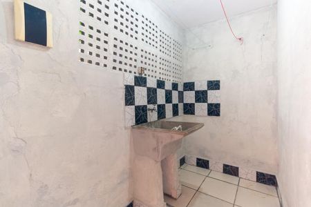 Casa para alugar com 39m², 2 quartos e sem vagaBanheiro