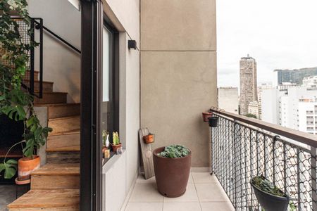 Varanda da Sala de kitnet/studio à venda com 1 quarto, 48m² em República, São Paulo