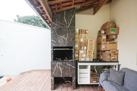 Casa à venda com 274m², 3 quartos e 6 vagas Casa à venda com 274m², 3 quartos e 6 vagasChurrasqueira