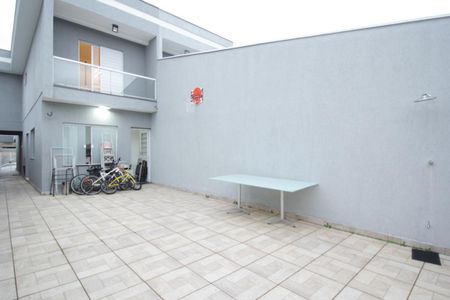 Casa à venda com 274m², 3 quartos e 6 vagas Casa à venda com 274m², 3 quartos e 6 vagasQuintal