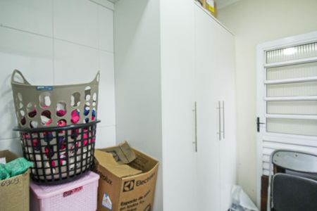 Casa à venda com 274m², 3 quartos e 6 vagas Casa à venda com 274m², 3 quartos e 6 vagasÁrea de Serviço