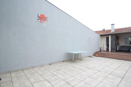 Casa à venda com 274m², 3 quartos e 6 vagas Casa à venda com 274m², 3 quartos e 6 vagasQuintal