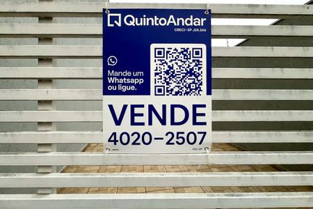 Casa à venda com 274m², 3 quartos e 6 vagas Casa à venda com 274m², 3 quartos e 6 vagasPlaquinha