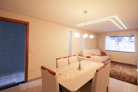 Sala de casa à venda com 3 quartos, 274m² em Vila Mangalot, São Paulo