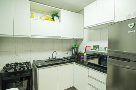 Casa à venda com 274m², 3 quartos e 6 vagas Casa à venda com 274m², 3 quartos e 6 vagasEdicula