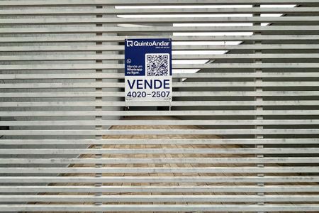 Casa à venda com 274m², 3 quartos e 6 vagas Casa à venda com 274m², 3 quartos e 6 vagasPlaquinha