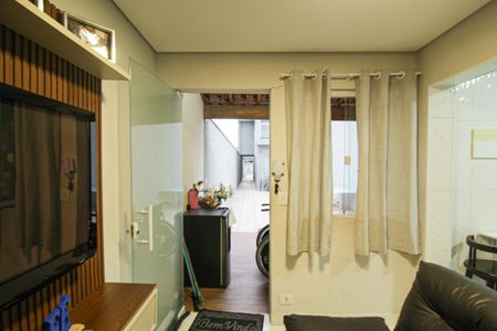 Casa à venda com 274m², 3 quartos e 6 vagas Casa à venda com 274m², 3 quartos e 6 vagasEdicula