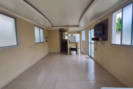 Apartamento à venda com 72m², 3 quartos e 2 vagas Apartamento à venda com 72m², 3 quartos e 2 vagasÁrea comum - Salão de festas
