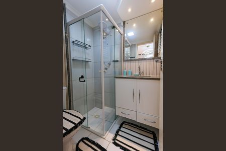Apartamento à venda com 72m², 3 quartos e 2 vagas Apartamento à venda com 72m², 3 quartos e 2 vagasBanheiro da Suíte 1