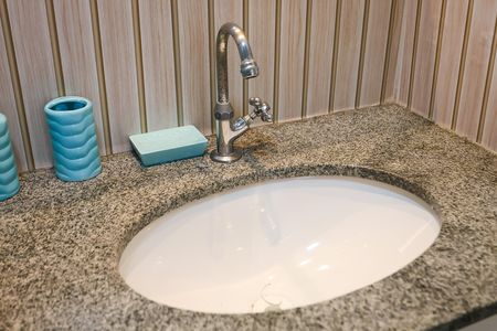 Apartamento à venda com 72m², 3 quartos e 2 vagas Apartamento à venda com 72m², 3 quartos e 2 vagasBanheiro da Suíte