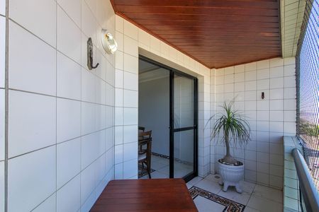 Apartamento para alugar com 85m², 2 quartos e 1 vaga Apartamento para alugar com 85m², 2 quartos e 1 vagaSacada