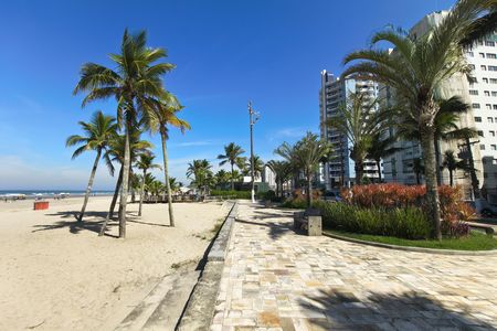 Apartamento para alugar com 85m², 2 quartos e 1 vaga Apartamento para alugar com 85m², 2 quartos e 1 vagaVista da Rua