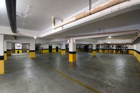Apartamento para alugar com 85m², 2 quartos e 1 vaga Apartamento para alugar com 85m², 2 quartos e 1 vagaGaragem