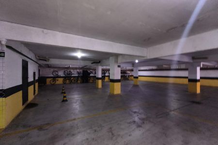 Apartamento para alugar com 85m², 2 quartos e 1 vaga Apartamento para alugar com 85m², 2 quartos e 1 vagaGaragem