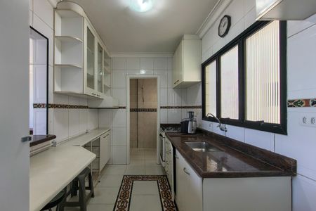 Apartamento para alugar com 85m², 2 quartos e 1 vaga Apartamento para alugar com 85m², 2 quartos e 1 vagaCozinha
