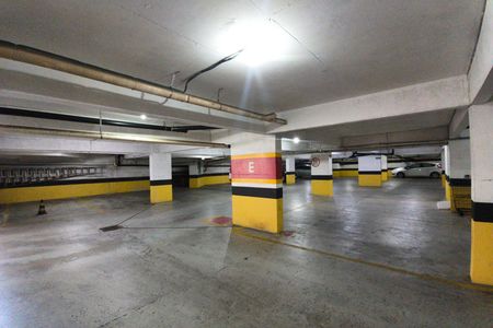 Apartamento para alugar com 85m², 2 quartos e 1 vaga Apartamento para alugar com 85m², 2 quartos e 1 vagaGaragem
