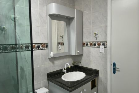 Apartamento para alugar com 85m², 2 quartos e 1 vaga Apartamento para alugar com 85m², 2 quartos e 1 vagaBanheiro