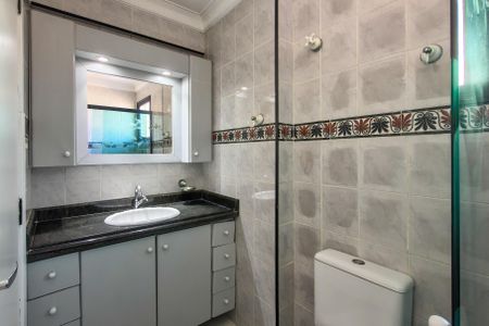 Apartamento para alugar com 85m², 2 quartos e 1 vaga Apartamento para alugar com 85m², 2 quartos e 1 vagaBanheiro da Suíte